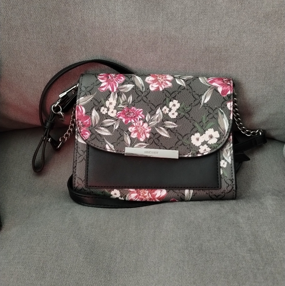 Nine West Jet Black Floral Crossbody Clutch Convertible Purse NWOT - Picture 1 of 6